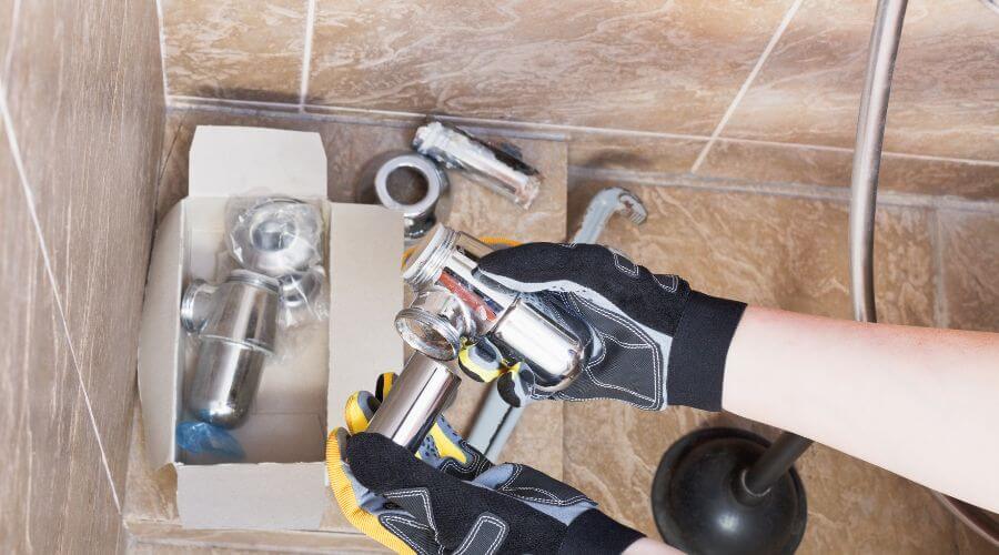 Professional gutter cleaning in Lawrence, KS